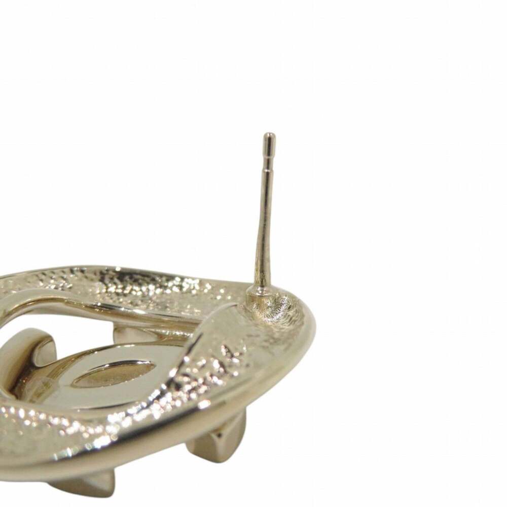 CHANEL Authentic Earrings - Picture 5 of 9
